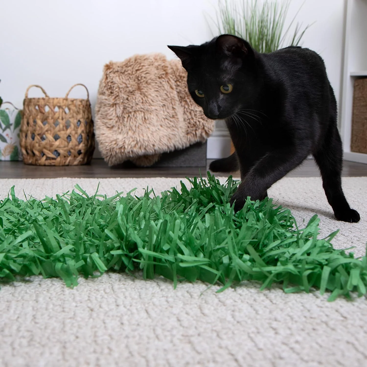 Instincts Meadow Mayhem Paper Faux Grass Cat Mat - Image 3